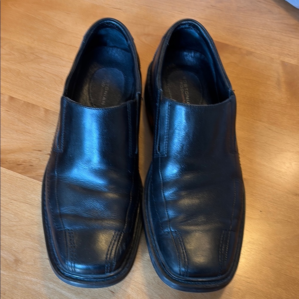 Bostonian Black Leather Slip-On Loafers